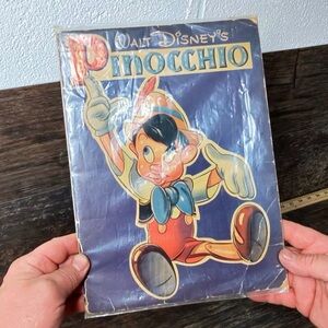 Walt Disney Pinocchio Comic Book  - Blue and Red